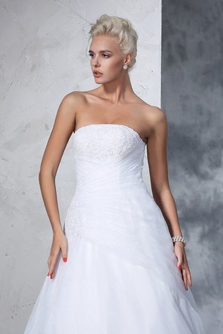 Robe de mariée de traîne moyenne de bustier avec lacets de mode de bal appliques - photo 6