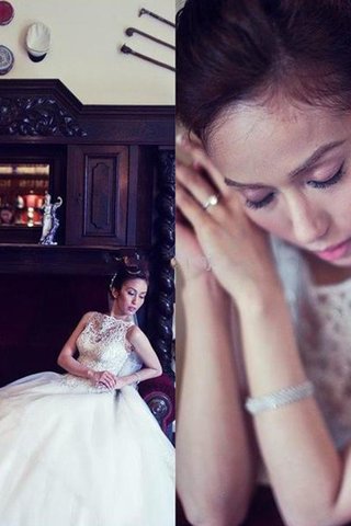Robe de mariée fantastique encolure ronde avec ruban avec perle manche nulle - photo 4