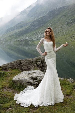 Robe de mariée vintage col en v foncé avec ruban en dentelle col en forme de cœur - photo 1