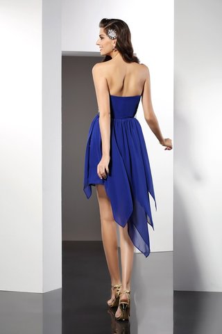 Robe de cocktail courte avec chiffon avec perle col en forme de cœur manche nulle - photo 2