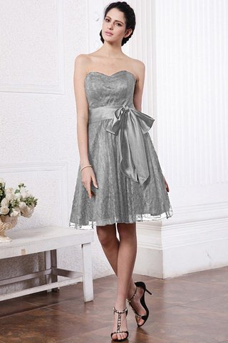 Robe demoiselle d'honneur courte avec sans manches de col en cœur avec ruban avec zip - photo 29