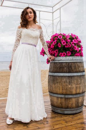 Robe de mariée delicat avec manche longue ceinture en étoffe appliques d'epaule ecrite - photo 2