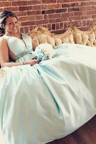 Lorsque vous optez pour un mariage déconnecté 9ce2-lovnp-robe-de-bal-de-traine-courte-de-princesse-manche-nulle-avec-perle-bandouliere-spaghetti