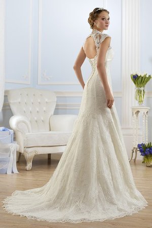 Robe de mariée luxueux decoration en fleur de traîne moyenne en dentelle a-ligne - photo 2