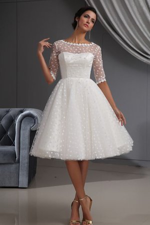 Robe de cocktail bref simple avec manche 1/2 au niveau de cou en dentelle - photo 1