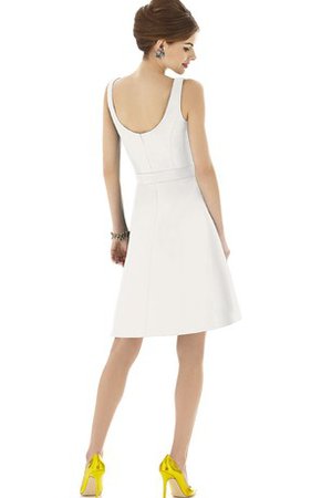 Robe demoiselle d'honneur courte moderne v encolure manche nulle ceinture - photo 2