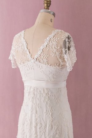 Robe de mariée vintage manche nulle en plein air longueur au ras du sol avec gradins - photo 2