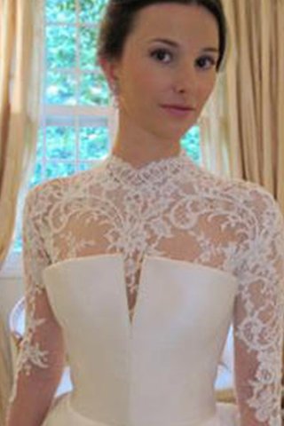 Robe de mariée en organza de col haut encolure en carré distinctif en satin - photo 3