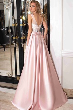 Robe de bal romantique avec ruban avec décoration dentelle ceinture en satin - photo 2