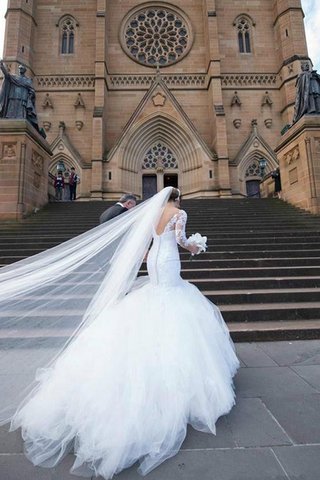 Robe de mariée en tulle onirique d'epaule ecrite avec décoration dentelle naturel - photo 2