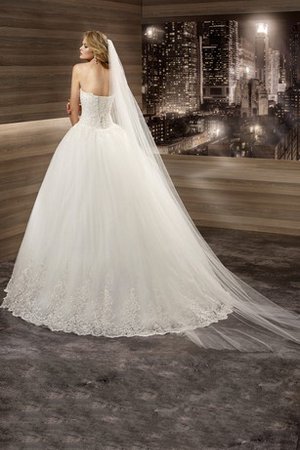 Robe de mariée delicat romantique textile en tulle avec lacets decoration en fleur - photo 1