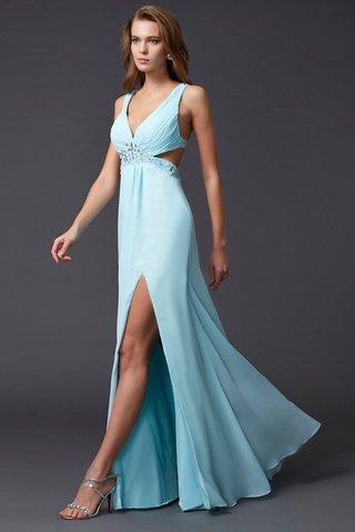 Robe de bal avec perle en forme v encolure décolleté dans le dos manche nulle - photo 1
