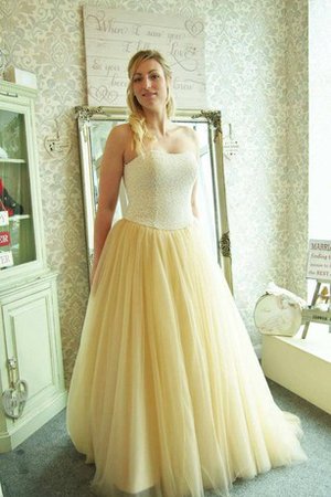 Robe de mariée avec lacets jusqu'au sol en grandes tailles en tulle avec sans manches - photo 2