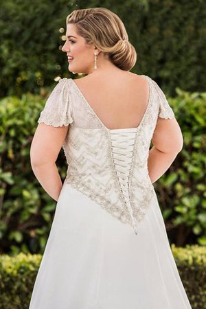 Robe de mariée naturel avec lacets de col en v en dentelle en grandes tailles - photo 2