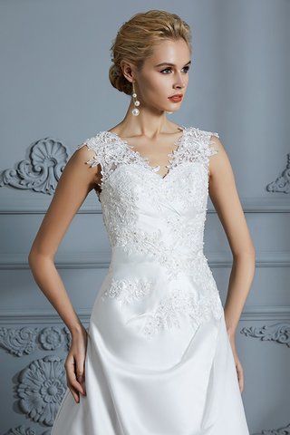 Robe de mariée manche nulle à la mode en satin appliques ligne a - photo 7