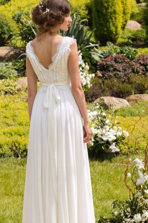 Robe de mariée plissé avec décoration dentelle v encolure avec chiffon avec ruban - photo 2