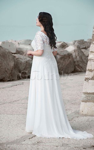 Robe de mariée encolure ronde boutonné a plage d'epaule ajourée encolure en carré