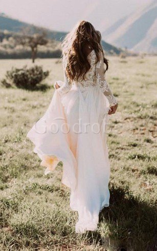 Robe de mariée facile romantique nature appliques longueur au ras du sol