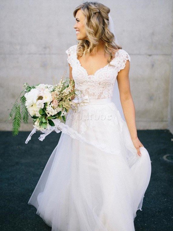 Robe de mariée naturel ligne a avec décoration dentelle de princesse en tulle