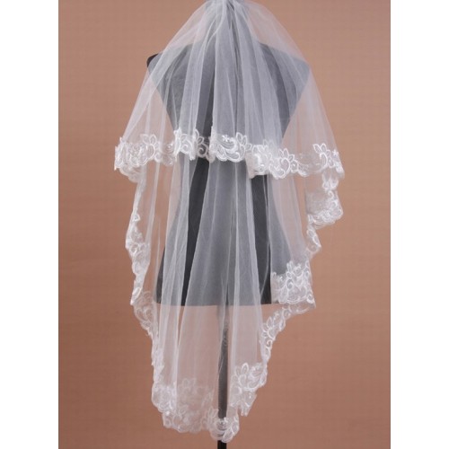 Merveilleux ourlet de dentelle modest veil de mariée courte - photo 1